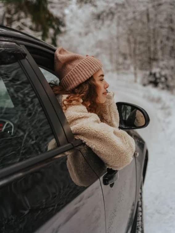 सर्दियों में लॉन्ग ड्राइव पर जाना है, तो ये टिप्स आएंगी काम