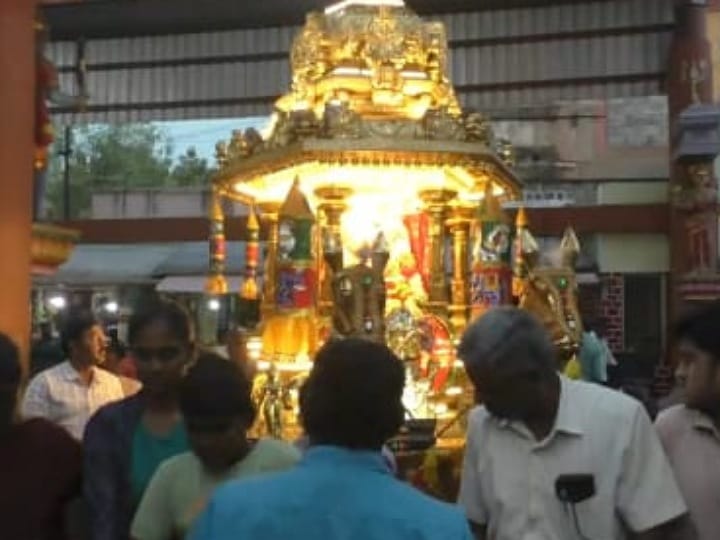 விஸ்வகர்மா சித்தி விநாயகர் ஆலயத்தில் காயத்ரி தேவிக்கு அமாவாசையை முன்னிட்டு சிறப்பு அபிஷேகம்