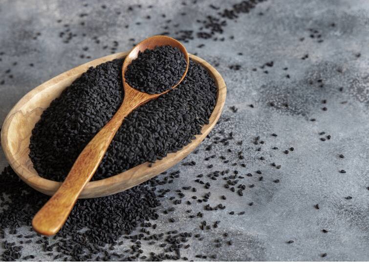 Black Cumin Kalonji Seeds Karunjeeragam Benefits in Tamil Reasons Why You Should Add Kalonji In Your Diet Karunjeeragam Benefits: கருஞ்சீரகத்தில் இத்தனை நன்மைகளா? இதை எப்படி உணவில் சேர்க்கணும் தெரியுமா?