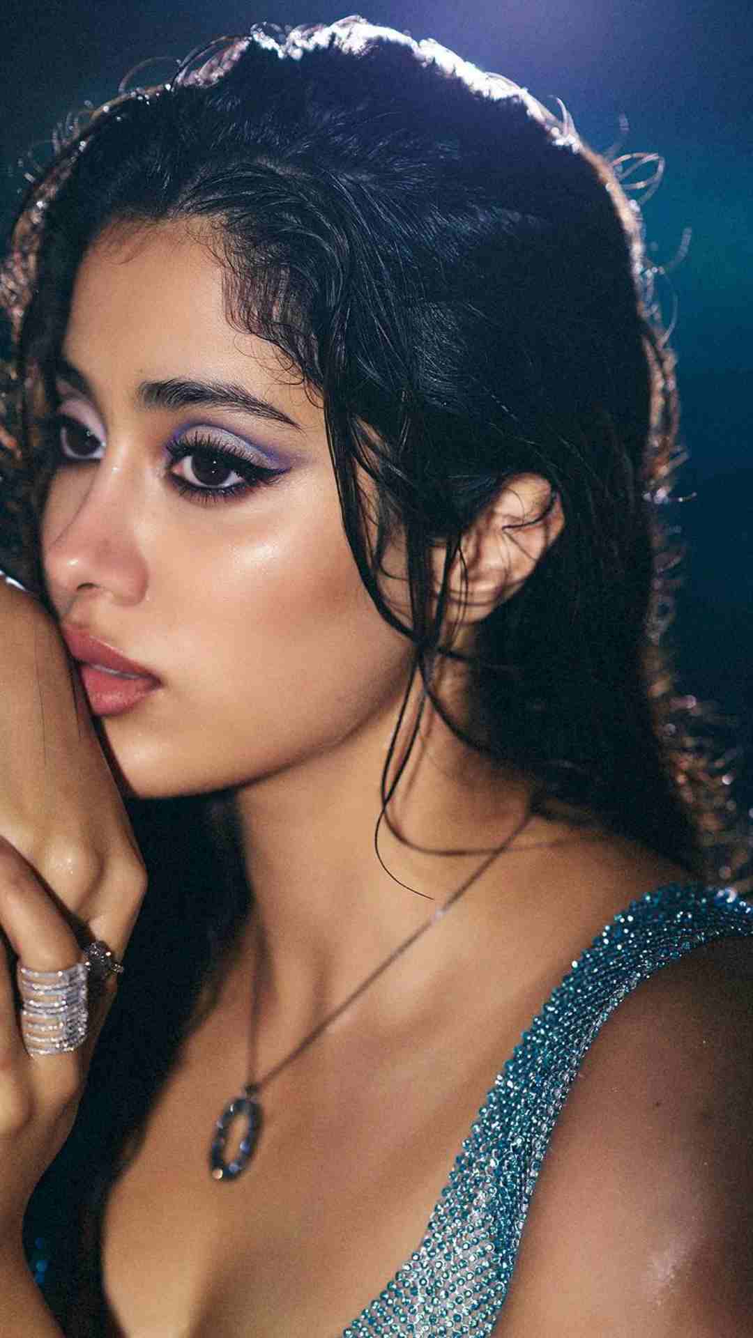 Janhvi Kapoor Raises The Heat In Shimmery Blue Dress; Check Out Pics