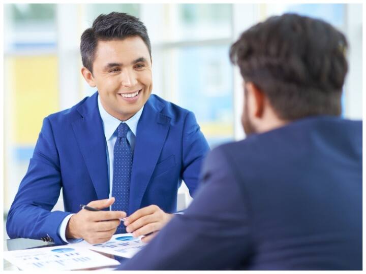 इन पद पर कैंडिडेट्स का सेलेक्शन परीक्षा के माध्यम से होगा. परीक्षा के आयोजन की तारीख अभी आयी नहीं है. हालांकि एग्जाम जनवरी महीने में आयोजित कराया जा सकता है.