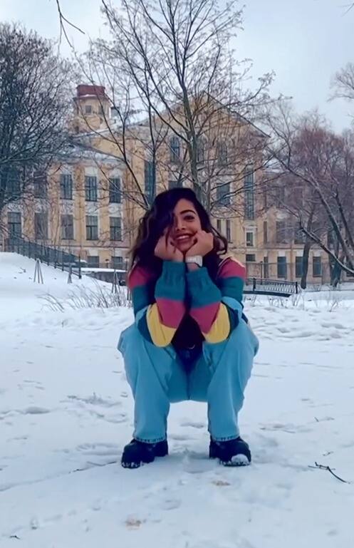 रश्मिका मंदाना पोचली काश्मीरला!