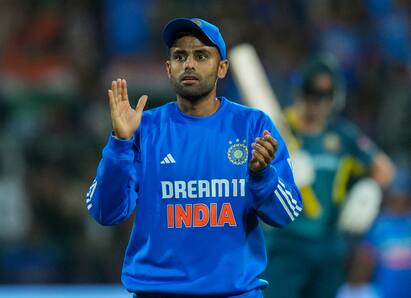 Suryakumar Yadavs Blunt Message To Team In 2nd T20I Suryakumar Yadav: இதே நிலை எதிர்காலத்திலும் வரலாம்... இளம் வீரர்களை உஷார் செய்த சூர்யகுமார் யாதவ்!