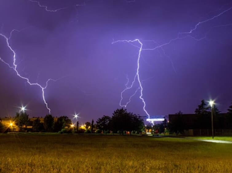 Lightning In Football Match brazil Lightning strikes around 4 players ...