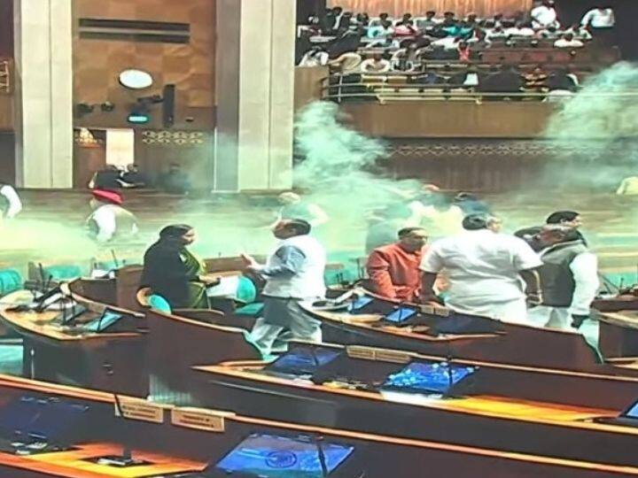 Parliament Security breach reactions Rahul Gandhi Dimple Yadav Adhir ranjan Chowdhury others Parliament Security Failure: लोकसभा में दर्शक दीर्घा से नीचे कूदा शख्स, अधीर से लेकर डिंपल यादव समेत सांसदों ने जानें क्या कहा