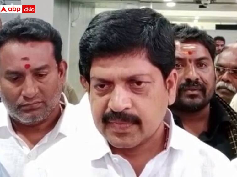 TDP leader Kollu Ravindra says YS Jagan afraid of defeat in APelections Kollu Ravindra: టీడీపీకి భయపడే జగన్ వైసీపీ ఇన్‌ఛార్జ్ ల మార్పులు : కొల్లు రవీంద్ర