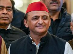 'रात में सीएम योगी से मदद मांगने जाते हैं अखिलेश यादव'- ओम प्रकाश राजभर का दावा