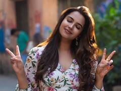 Poojitha Ponnada : ఉప్మా బదులు అందం తినేస్తుందేమో.. డే బై డే బ్యూటిఫుల్​గా మారుతున్న పూజిత