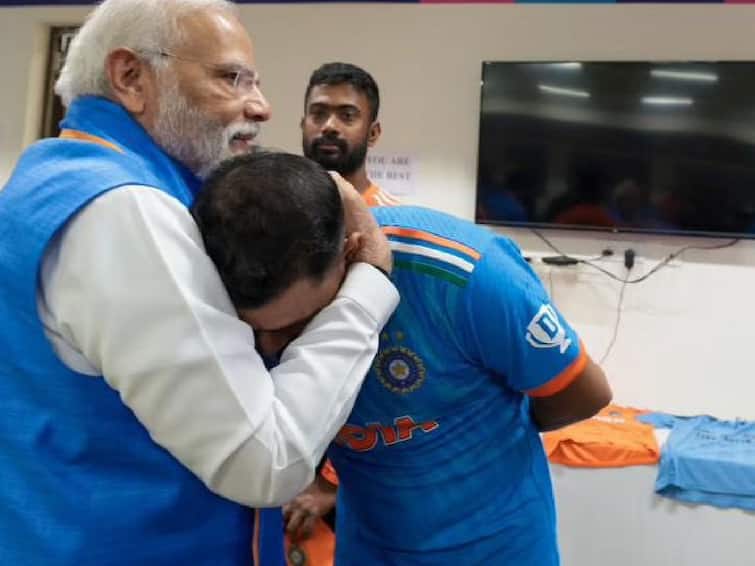 Mohammed Shami Reveals How PM Narendra Modi Helped India Cope With World Cup Loss Mohammed Shami: உலகக்கோப்பை தோல்வி; நாங்கள் மனதளவில் தயாராக பிரதமர் மோடிதான் காரணம் - முகமது ஷமி