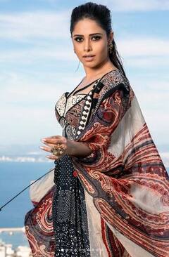 Nushrratt Bharuccha: ਨੁਸ਼ਰਤ ਭਰੂਚਾ ਦਾ ਹੌਟ ਅੰਦਾਜ਼ ਪ੍ਰਸ਼ੰਸਕਾਂ ਨੂੰ ਬਣਾ ਰਿਹਾ ਦੀਵਾਨਾ, ਸਮੋਕੀ ਮੇਕਅੱਪ ਨਾਲ ਸਾਰਿਆਂ ਨੂੰ ਕੀਤਾ ਹੈਰਾਨ