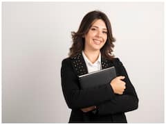 Sarkari Naukri: यहां टीचर के पद पर निकली बंपर नौकरियां, ये योग्यता है तो फटाफट कर दें अप्लाई, नोट कर लें जरूरी तारीखें