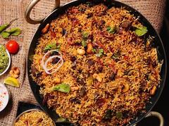 Paneer biryani: பனீர் பிரியாணி செம டேஸ்டா இருக்கனுமா? இந்த மாதிரி செய்து பாருங்க!