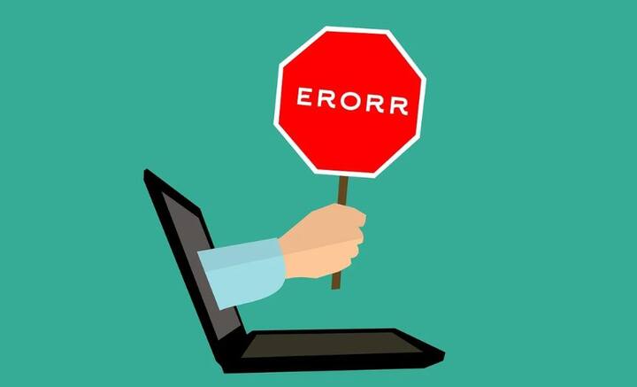 কিন্তু এসব তো ব্যক্তি বিশেষের জীবনের ওঠাপড়া। বিশ্ব অর্থনীতি এবং রাজনীতিতে এমন একাধিক মারাত্মক, ঐতিহাসিক ভুল রয়েছে, যার মাশুল গুনে শেষ করা যাবে না ইহজীবনে।