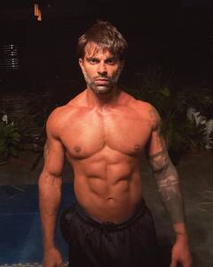 टीवी से मिली पॉपुलैरिटी, लेकिन बॉलीवुड में नहीं चला सिक्का, अब 9 साल बाद एक्टर के हाथ लगी 250 करोड़ी मूवी