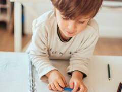 कहीं आप भी तो नहीं करते अपने बच्चों से ऐसी बातें, आज ही जान लीजिए वरना आदतें हो सकती है खराब