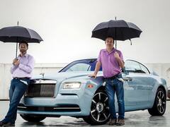 रोल्स रॉयस गाड़ी नहीं... इसके छाते की कीमत में आ जाएगी बाइक