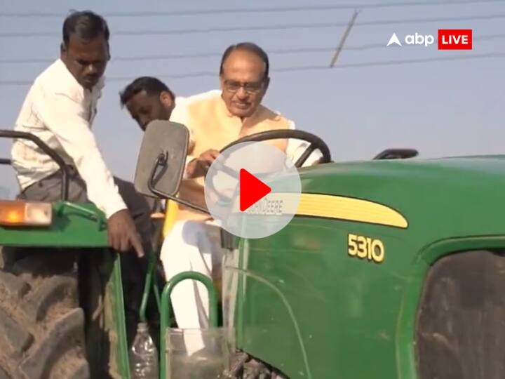 CM की कुर्सी से हटने के बाद ट्रैक्टर की सीट पर बैठे शिवराज, चने की बुआई का शेयर किया वीडियो viral video ex cm shivraj singh chouhan seen sowing gram in his field CM की कुर्सी से हटने के बाद ट्रैक्टर की सीट पर बैठे शिवराज, चने की बुआई का शेयर किया वीडियो