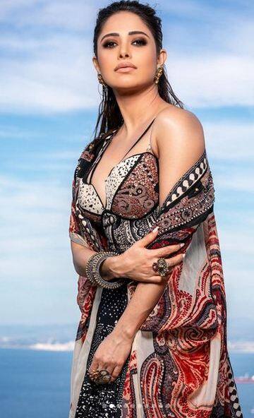 ਨੁਸਰਤ ਭਰੂਚਾ ਬਾਲੀਵੁੱਡ ਇੰਡਸਟਰੀ ਦੀ ਮਸ਼ਹੂਰ ਹਸਤੀ ਬਣ ਚੁੱਕੀ ਹੈ ਅਤੇ ਅੱਜ ਦੇ ਸਮੇਂ 'ਚ ਉਨ੍ਹਾਂ ਨੇ ਕਾਫੀ ਪਛਾਣ ਬਣਾਈ ਹੈ। ਅਦਾਕਾਰਾ ਨੇ ਆਪਣੀ ਦਮਦਾਰ ਅਦਾਕਾਰੀ ਕਰਕੇ ਕਾਫੀ ਸੁਰਖੀਆਂ ਬਟੋਰੀਆਂ।