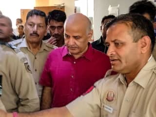 Manish Sisodia: મનીષ સિસોદિયાને સુપ્રીમ કોર્ટે આપ્યો આંચકો, રિવ્યુ પિટિશનને લઈને લીધો મોટો નિર્ણય