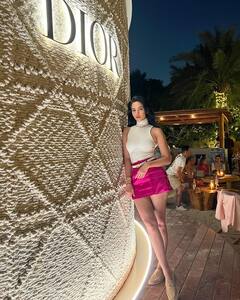 Sonal Chauhan : સોનલ ચૌહાણે ઈન્સ્ટાગ્રામ પર શેર કરી શાનદાર તસવીરો, જુઓ ગ્લેમરસ અંદાજ