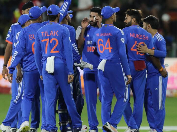 IND vs SA 3r T20I Indian Team can make two changes Kuldeep Yadav and Ruturaj Gaikwad Indian playing XI for third T20I against South Africa IND vs SA: हार के बाद टीम इंडिया में दो बड़े बदलाव तय! दक्षिण अफ्रीका के खिलाफ तीसरे टी20 में ऐसी होगी प्लेइंग XI