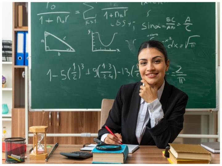 आवेदन 9 दिसंबर से हो रहे हैं और अप्लाई करने की लास्ट डेट 30 दिसंबर 2023 है. अप्लाई करने और डिटेल जानने के लिए edurec.andman.gov.in पर जाएं.