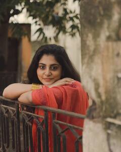 Manjima Mohan Photos : மனதை கொள்ளை கொள்ளும் நடிகை மஞ்சிமா மோகனின் அழகிய புகைப்படங்கள்..!