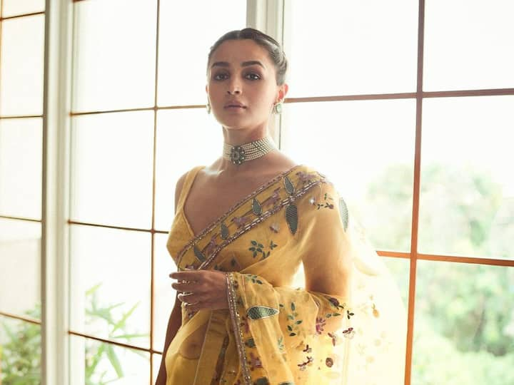 Alia Bhatt treated fans with pictures in a yellow floral saree