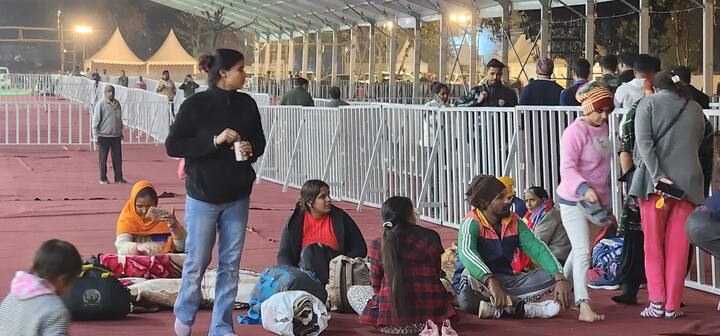 इस तीन दिवसीय हनुमंत राम कथा का आयोजन इंटरनेशनल सिद्धाश्रम शक्ति सेन्टर की तरफ से पूर्वी दिल्ली के सीबीडी ग्राउंड में किया जा रहा है. इसके लिए 5 दिसंबर को सीबीडी ग्राउंड में भूमिपूजन का आयोजन किया गया था.