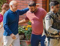 Manish Sisodia को SC ने फिर किया निराश, याचिका को नहीं माना समीक्षा के योग्य, कह दी बड़ी बात 