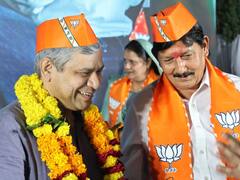 अश्विनी वैष्णव ने दुनिया की तीसरी सबसे बड़ी IT कंपनी को दिया इंदौर आने का न्योता, जानें केंद्रीय मंत्री ने इसी शहर को क्यों चुना?