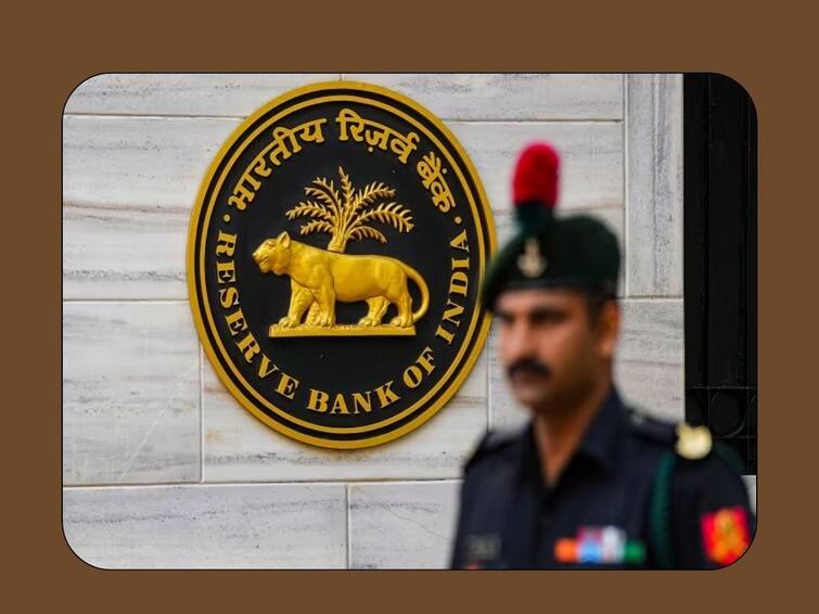 RBI Action on Cooperative Banks has fined five cooperative banks for ignoring the rules pune satara mumbai RBI Action on Cooperative Banks : महाराष्ट्रातील पाच बँकाना आरबीआयकडून पुन्हा दणका; लाखो ग्राहकांवर किती परिणाम होणार?