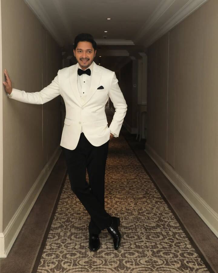 श्रेयस अब एक एक्टर होने के साथ-साथ सफल डायरेक्टर और प्रोड्यूसर भी बन चुके हैं. बात करें  एक्टर की नेटवर्थ की तो रिपोर्ट्स के अनुसार ये करीब 37 से 40 करोड़ के बीच की है.