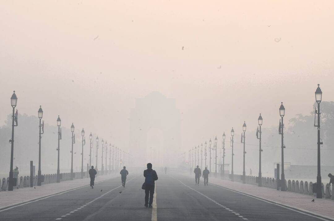 Delhi News Weather Update Coldest Morning This Season Air Quality Very Poor Delhi Wakes Up To Coldest Morning This Season, Air Quality Remains 'Very Poor'
