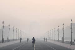 Delhi Wakes Up To Coldest Morning This Season, Air Quality Remains 'Very Poor'