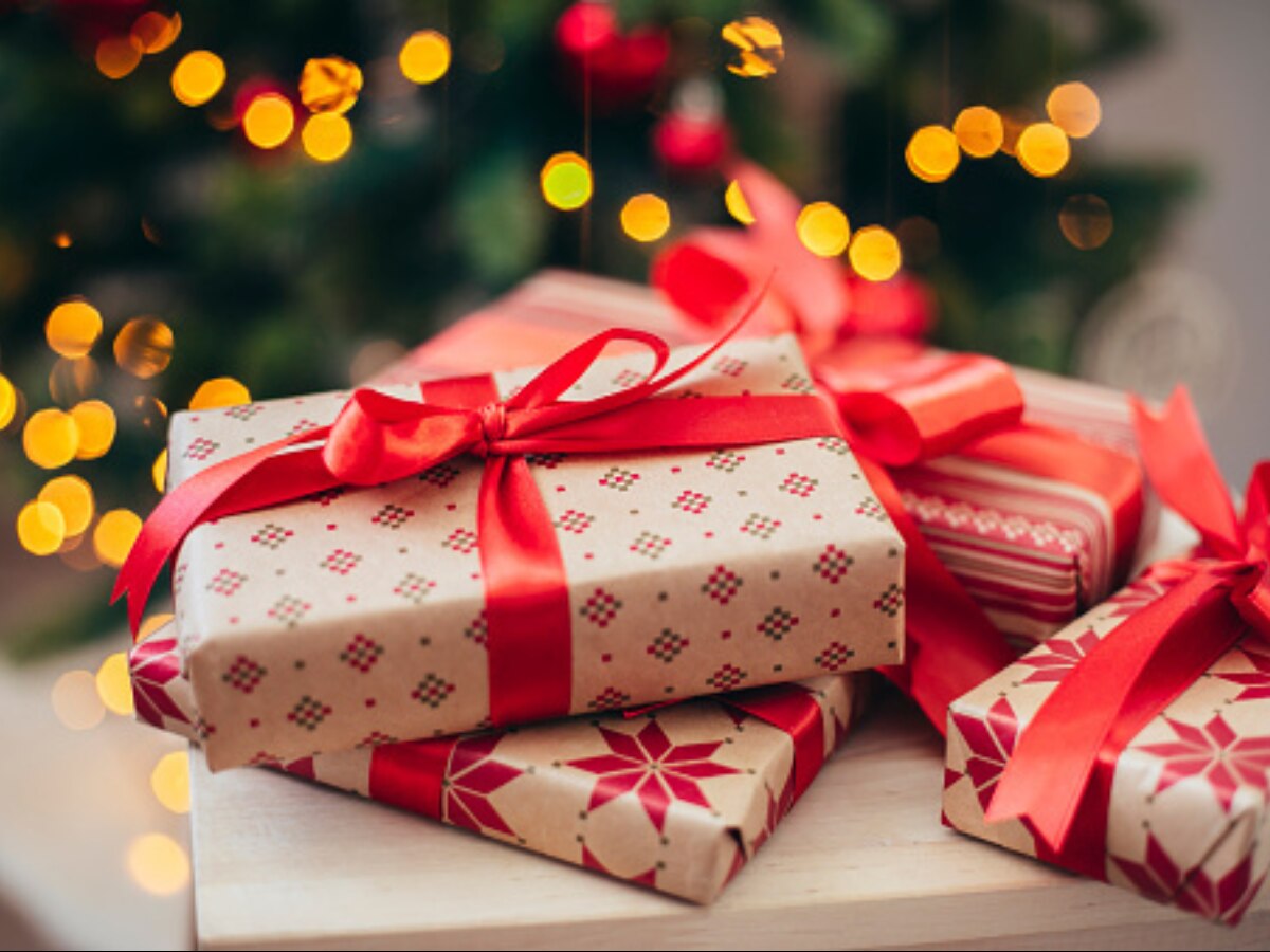 Meaningful Christmas gifts for friends and neighbors — Deseret Book Blog