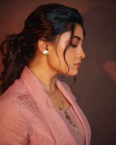 Ammu Abhirami Photos :  கண்ணகி நடிகை அம்மு அபிராமியின் அழகிய புகைப்படங்கள்.!