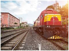 Indian Railway Jobs 2023: रेलवे में निकली बंपर भर्तियां, आज से करें अप्लाई, 12वीं पास है योग्यता