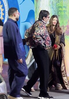 आराध्या की परफोर्मेंस देखने पति के साथ धीरूभाई अंबानी स्कूल पहुंचीं ऐश्वर्या, फैमिली के साथ स्पॉट हुए शाहरुख खान, देखें तस्वीरें