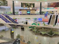 तस्वीरें: सऊदी अरब में है दुनिया का सबसे बड़ा एयरपोर्ट, जहां इंसान खो जाने के बाद भी न मिले