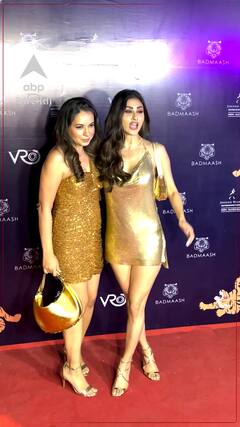 Mouni Roy | Bollywood Updates | હાથ લંબાવી ફોટો પડાવવા કોને કરી રહી છે મૌની આગ્રહ