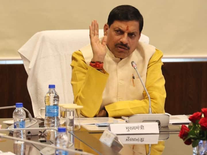 CM Mohan Yadav big gift in first cabinet meeting now transfer of name will happen along with the purchase of land ann Madhya Pradesh: CM मोहन यादव ने पहली कैबिनेट बैठक में दी बड़ी सौगात, अब जमीन खरीदने के साथ ही होगा नामांतरण