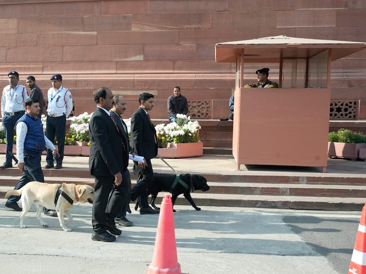 Parliament Security Breach Attack Man Who Sheltered Mastermind Lalit Jha In Rajasthan Detained Parliament Security Breach: Man Who Sheltered 'Mastermind' Held, Key Evidence 'Destroyed'