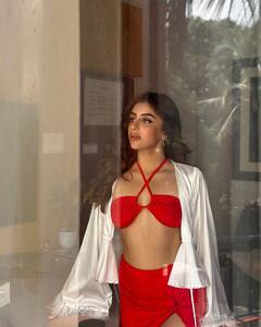 Miesha Iyer: મિશા અય્યરે બિકિનીમાં ઈન્સ્ટાગ્રામ શેર કરી બોલ્ડ તસવીરો, જુઓ કાતિલ અંદાજ