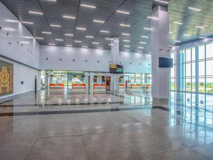 इसके अलावा प्रधानमंत्री सूरत हवाई अड्डे के नए इंटिग्रेटिड टर्मिनल भवन का भी उद्घाटन करेंगे. इस संबंध में पीएम मोदी सोशल मीडिया प्लेटफटर्म एक्स पोस्ट की है.