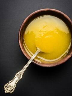 Desi Ghee: ਸਰਦੀਆਂ ਵਿੱਚ ਘਿਓ ਦੀ ਵਰਤੋਂ ਕਰਨ ਦਾ ਸਹੀ ਤਰੀਕਾ, 1 ਚਮਚ ਘਿਓ ਦੇ ਨਾਲ ਮਿਲਦੇ ਨੇ ਕਮਾਲ ਦੇ ਫਾਇਦੇ
