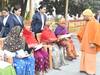 Janta Darshan: जनता दर्शन में सीएम योगी आदित्यनाथ ने सुनी समस्या, फरियादियों से कहा- परेशान न हों