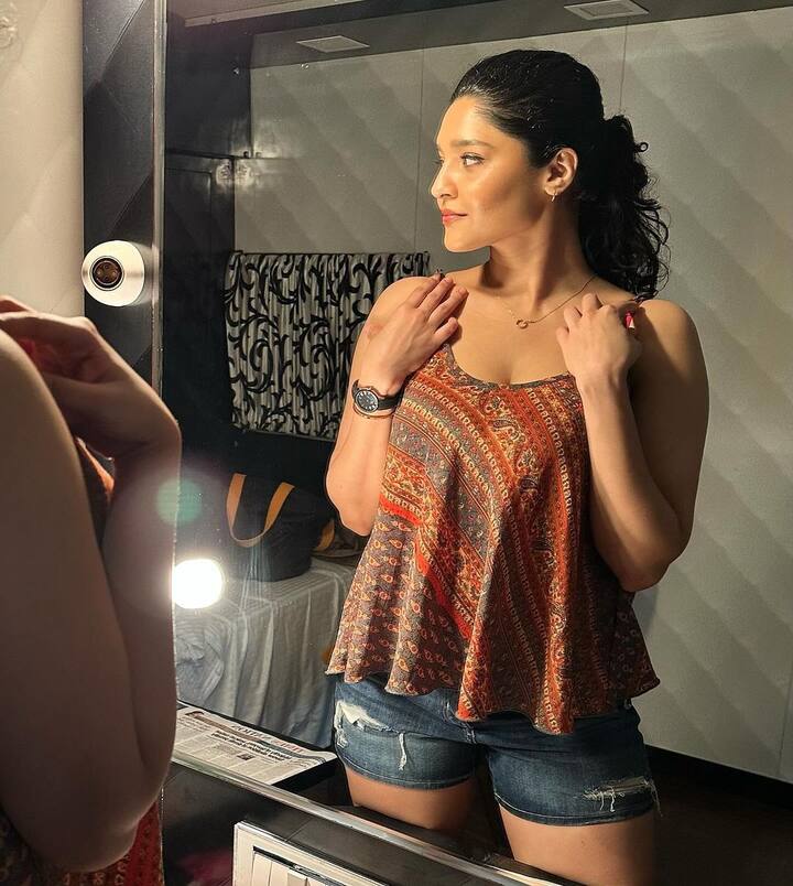 ரஜினியின் வேட்டையன் படத்திலும் ஒப்பந்தமாகியுள்ளார். இந்நிலையில் இன்று பிறந்தநாள் காணும் ரித்திகாவிற்கு லைகா நிறுவனம் வாழ்த்து தெரிவித்து பதிவிட்டுள்ளது.