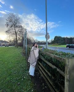 Madonna Sebastian : லண்டன் வீதிகளில் உலாவும் அழகி மடோனா செபாஸ்டியன்..!