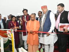 In Pic: सीएम योगी आदित्यनाथ ने गोरखपुर में क्रूज का किया उद्घाटन, देखें तस्वीरें